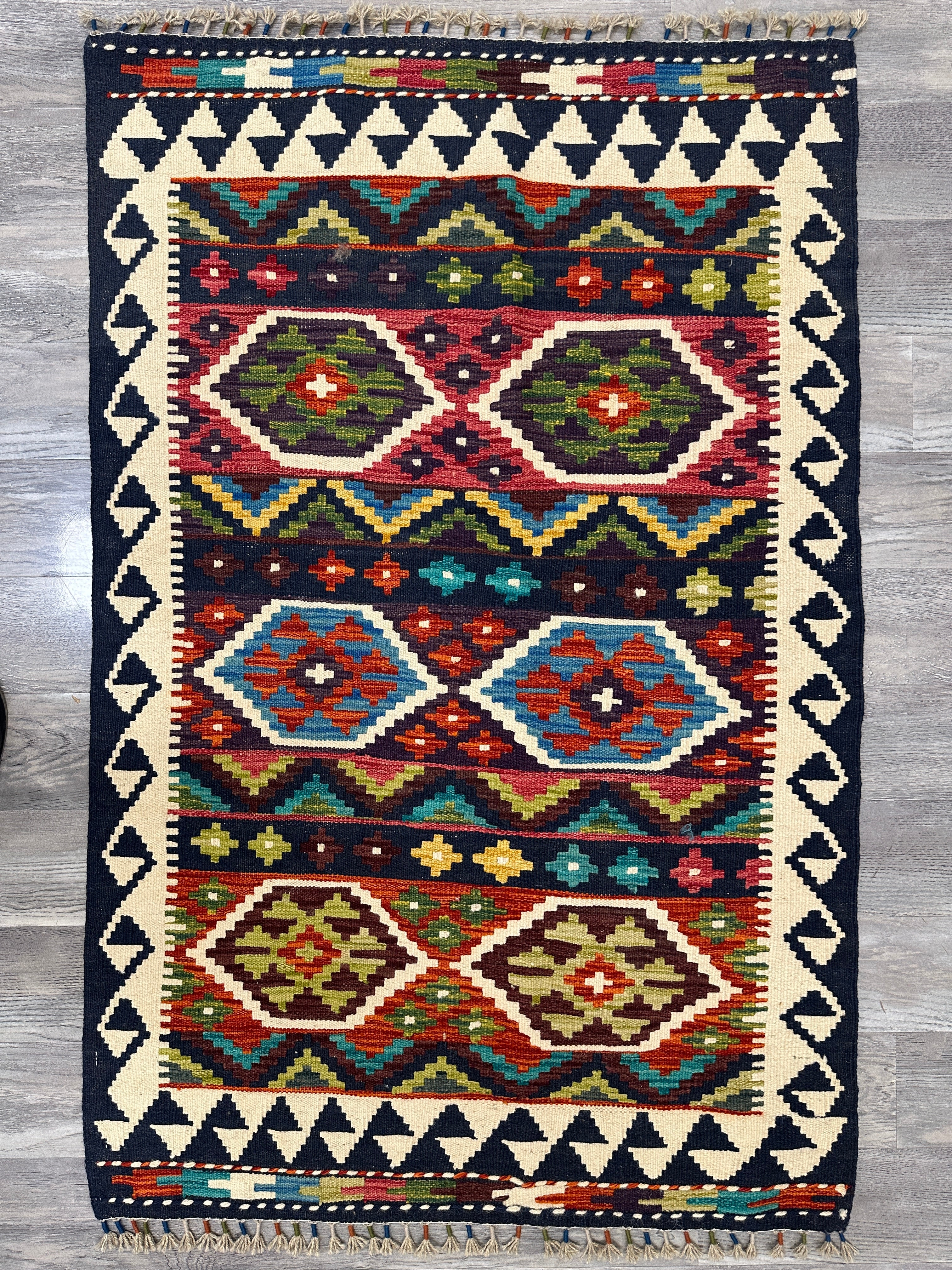Hand-Woven Afghani Kilim Wool Rug 3'6" x 5'4"