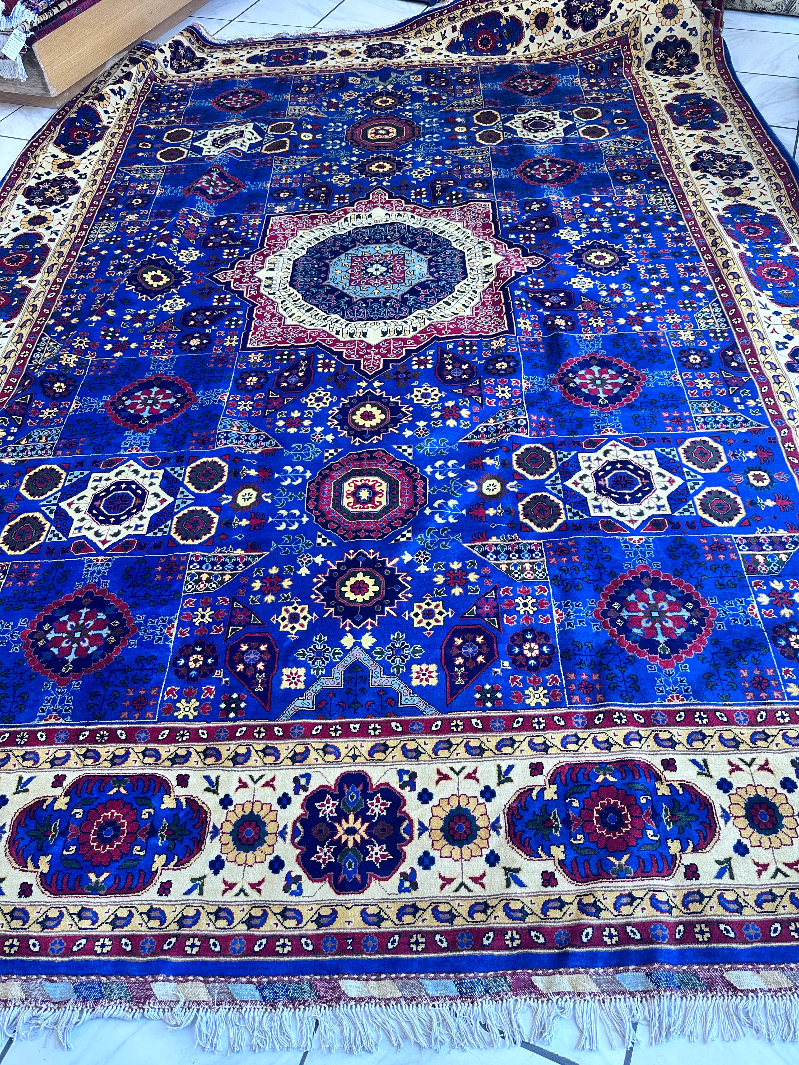 Hand-Knotted Afghani Mamluk Wool Rug – 10 x 14