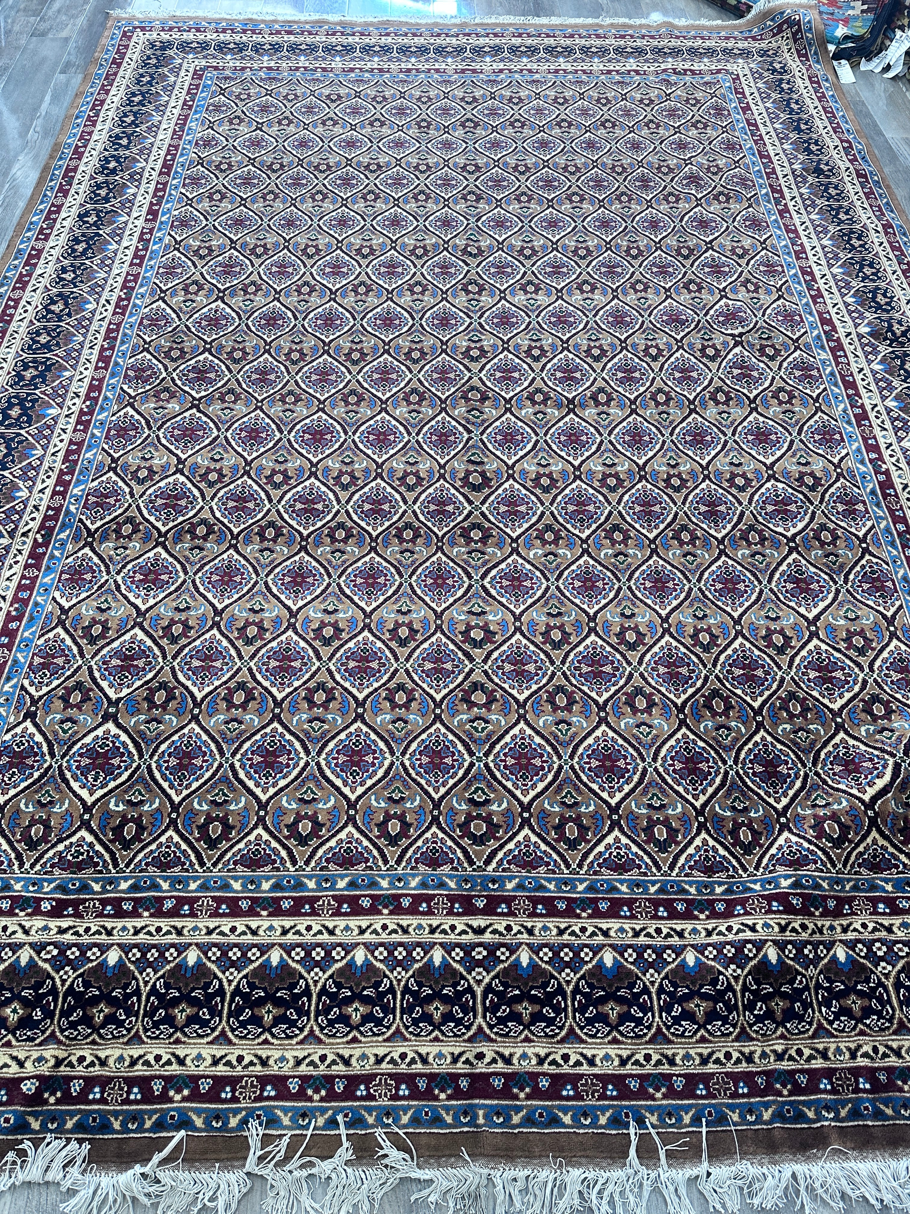 Hand-Knotted Afghani Heart Shape Wool Rug – 8’5″ x 11’6″