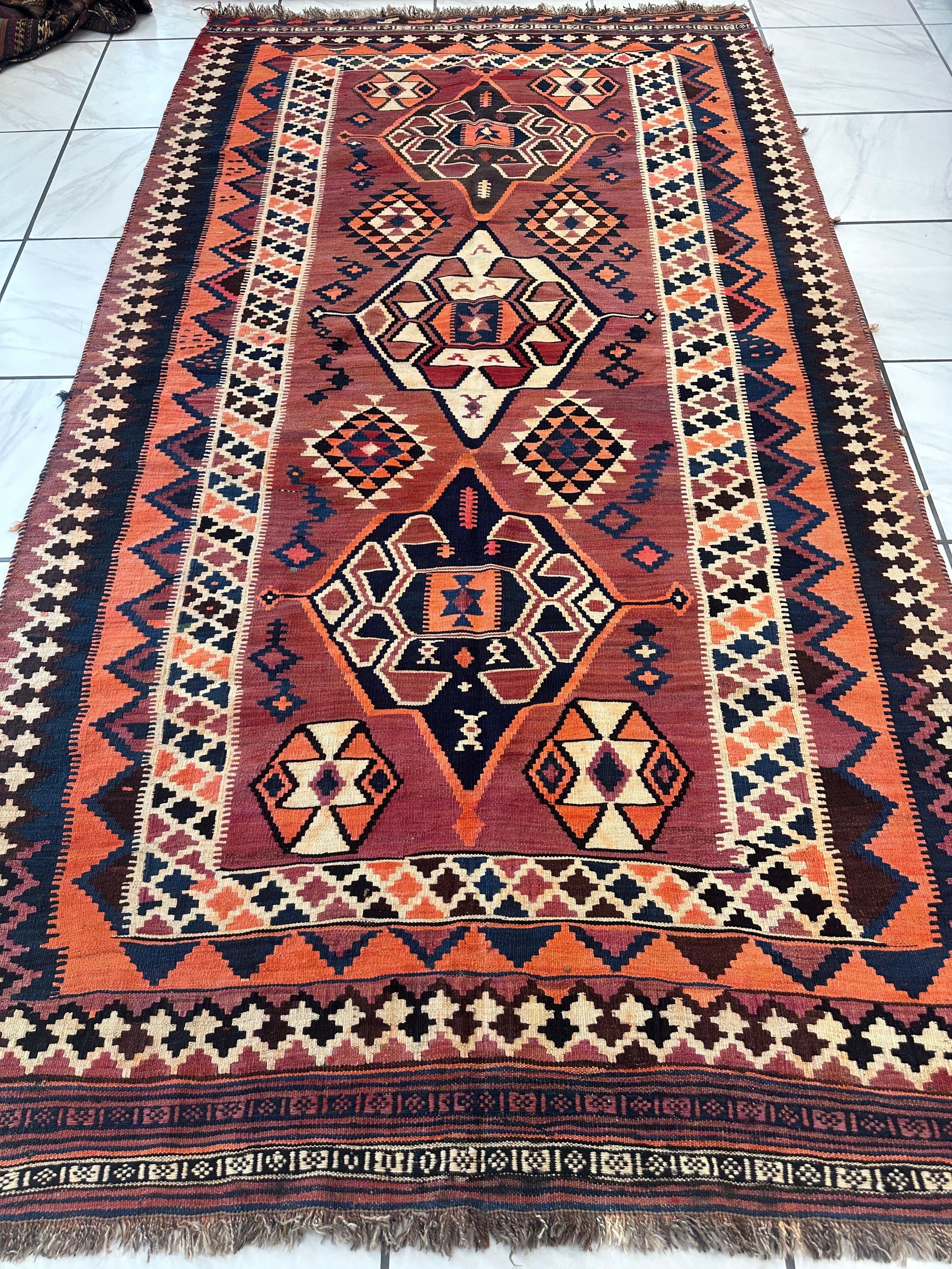 Persian Qashqai Wool Kilim 5’3” x 9’6”