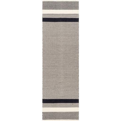Surya Osasuna OSA-2302 2'6" x 8' Rug