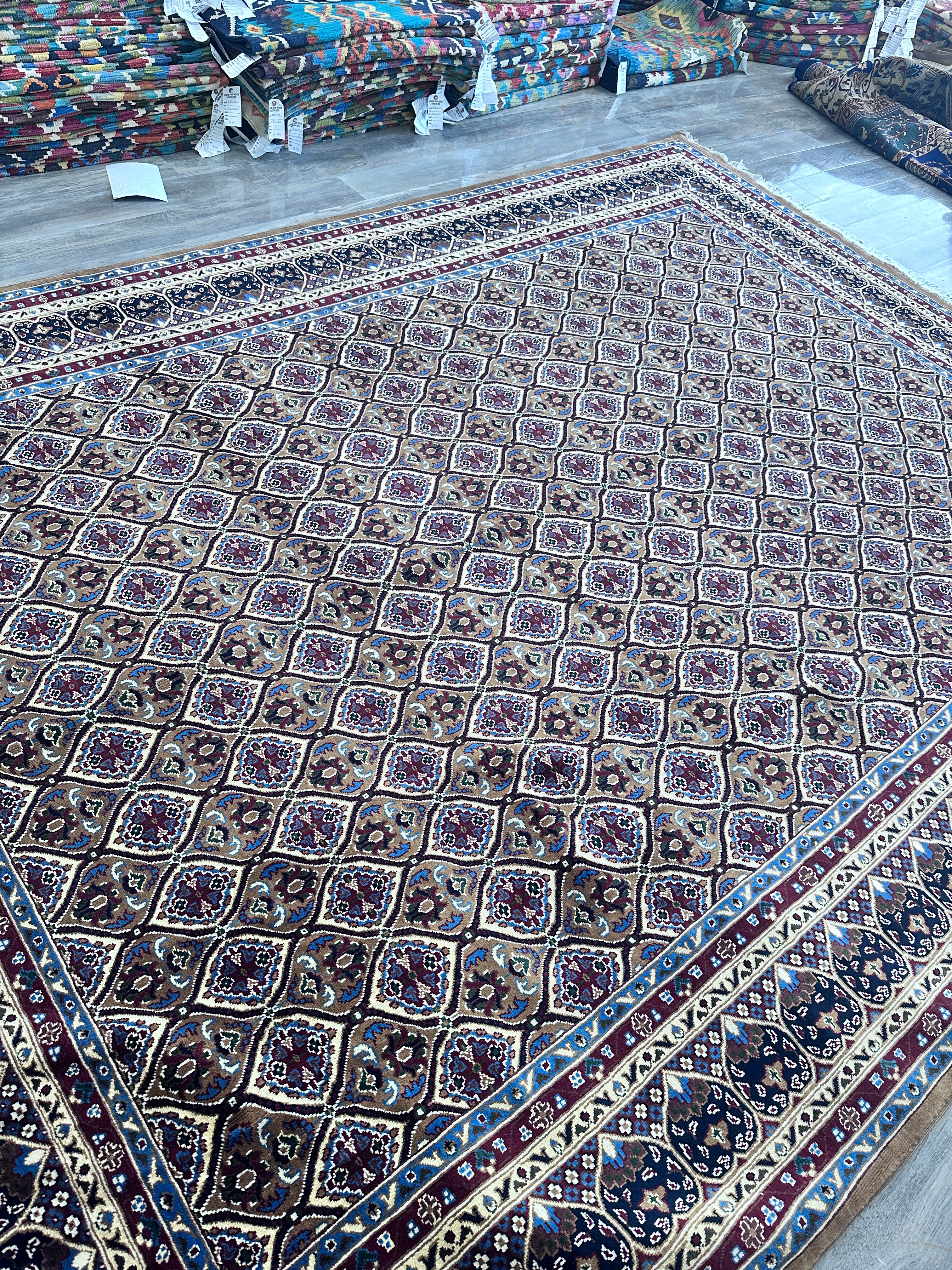 Hand-Knotted Afghani Heart Shape Wool Rug – 8’5″  x  11’6″