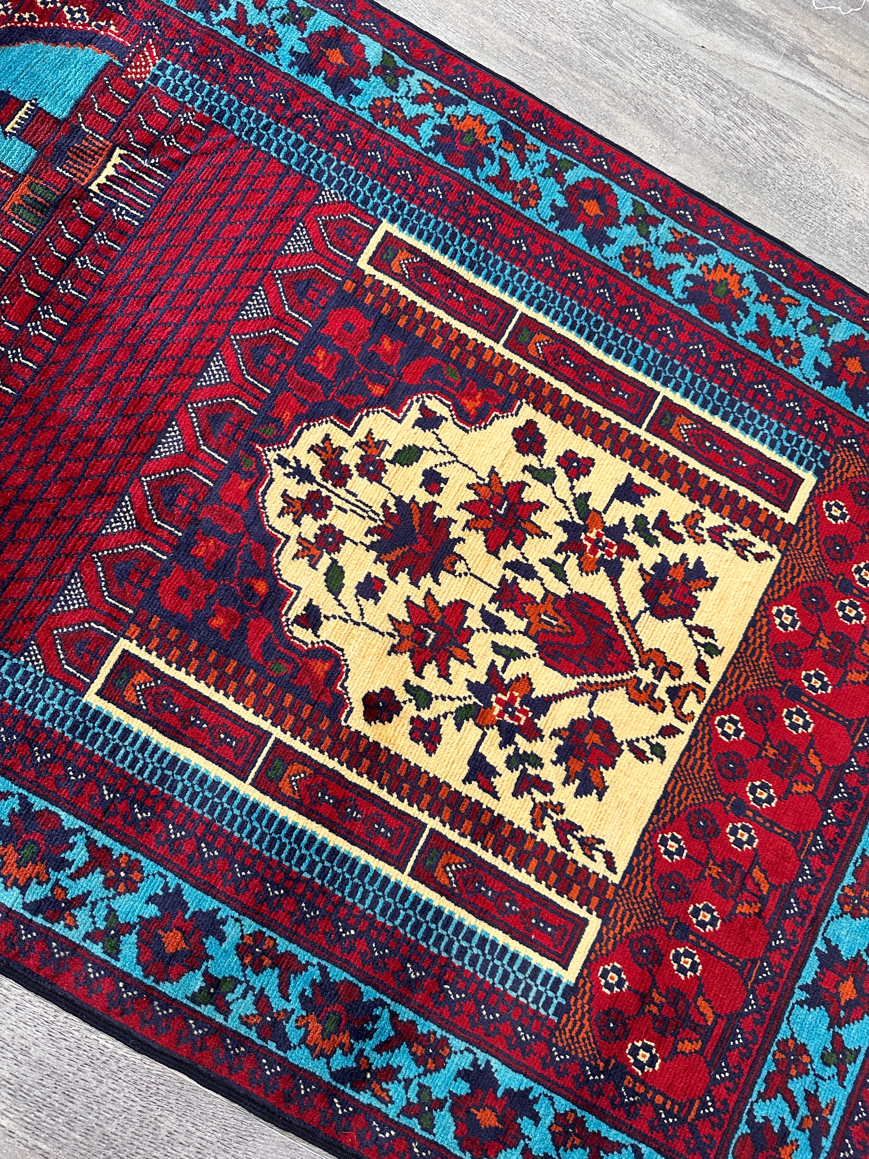 2'9" x 4'3" Hand-Knotted Afghani Wool Prayer Rug – Traditional Islamic Design