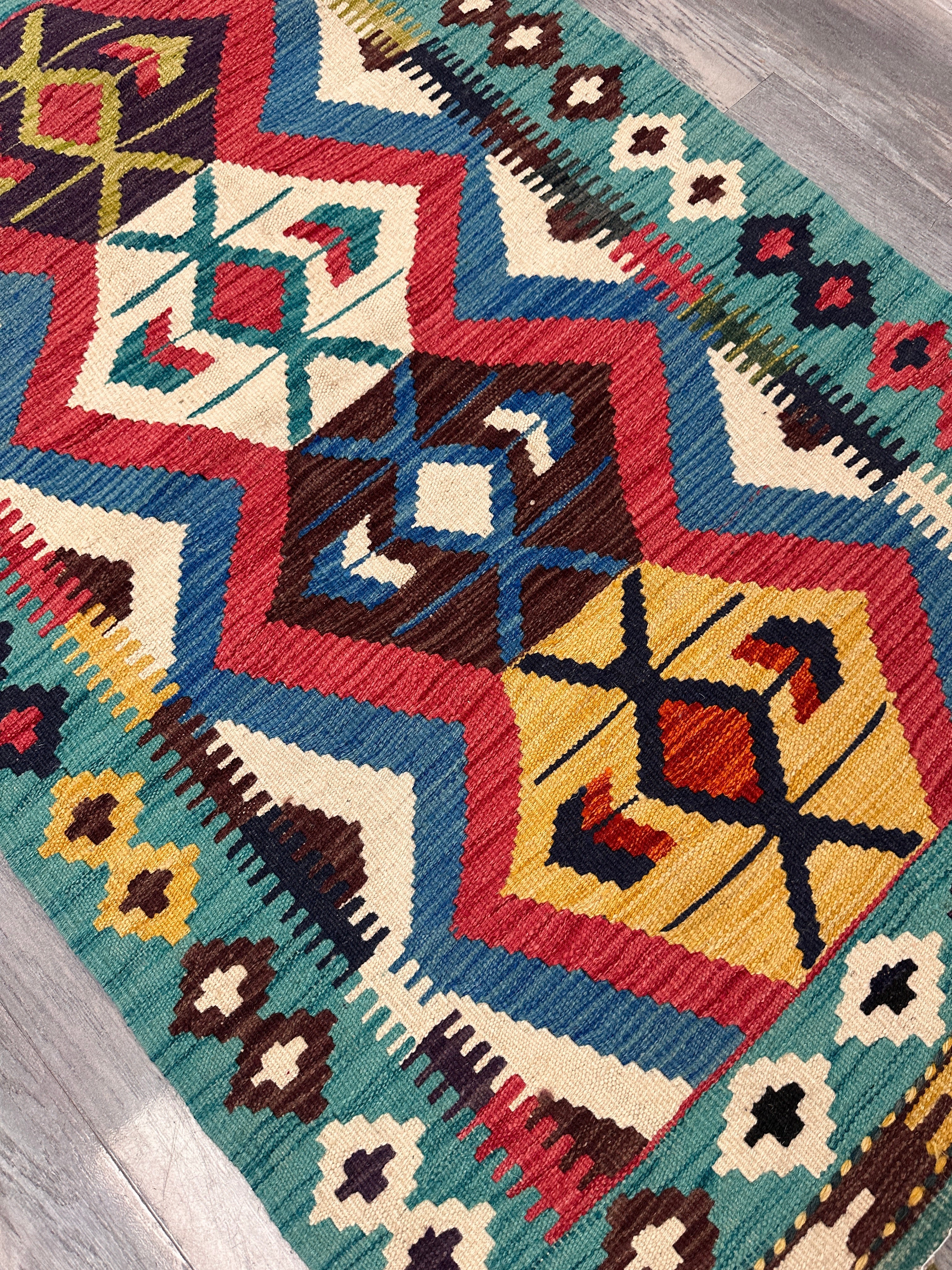 Hand-Woven Afghani Kilim Wool Rug 2'9" x 4'6" – Reversible Flatweave with Decorative Bound Fringe