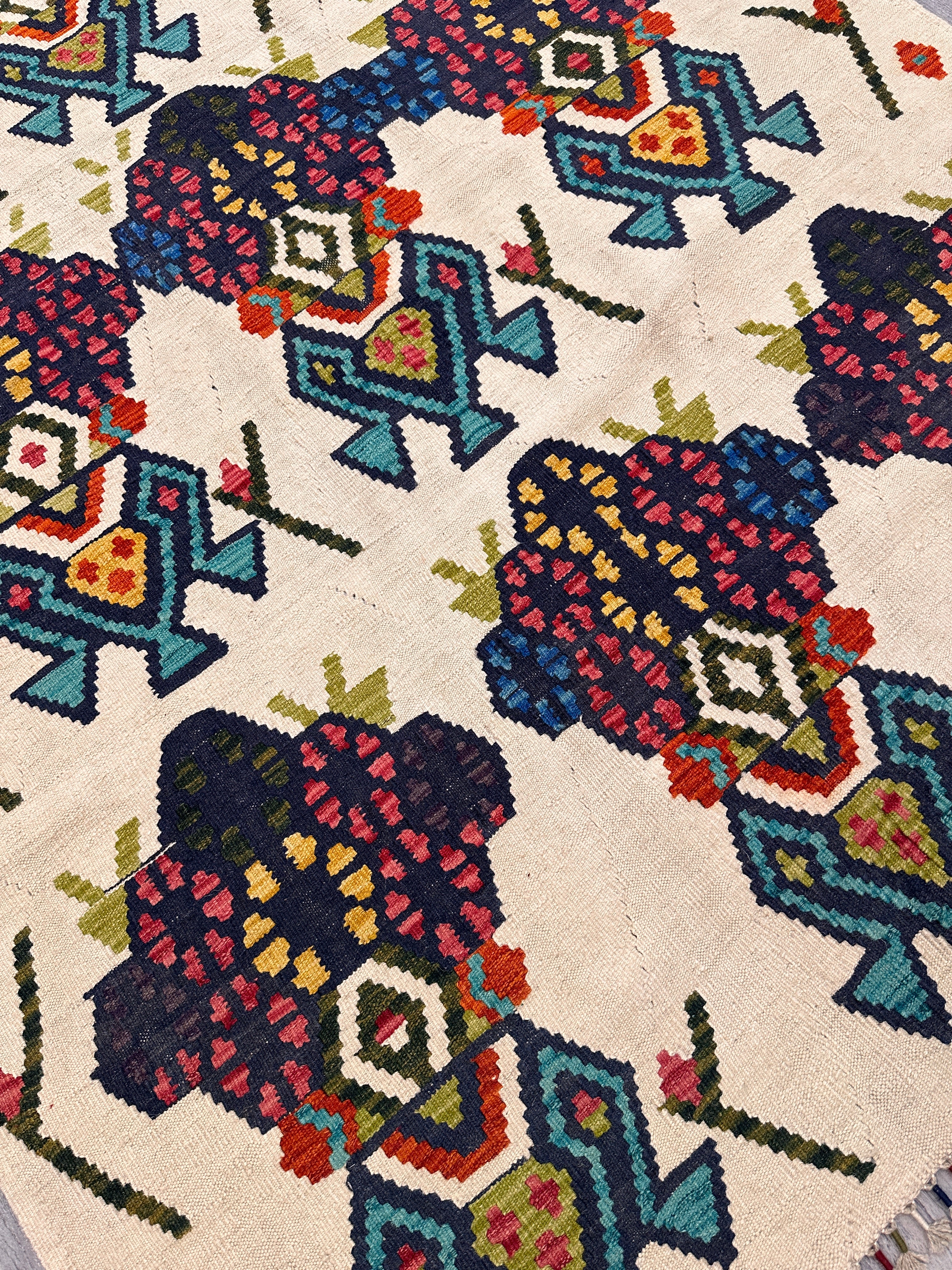 Hand-Woven Afghani Kilim Wool Rug – 5'7" x 7'1" – Traditional Flatweave, Reversible, Tribal Geometric Design