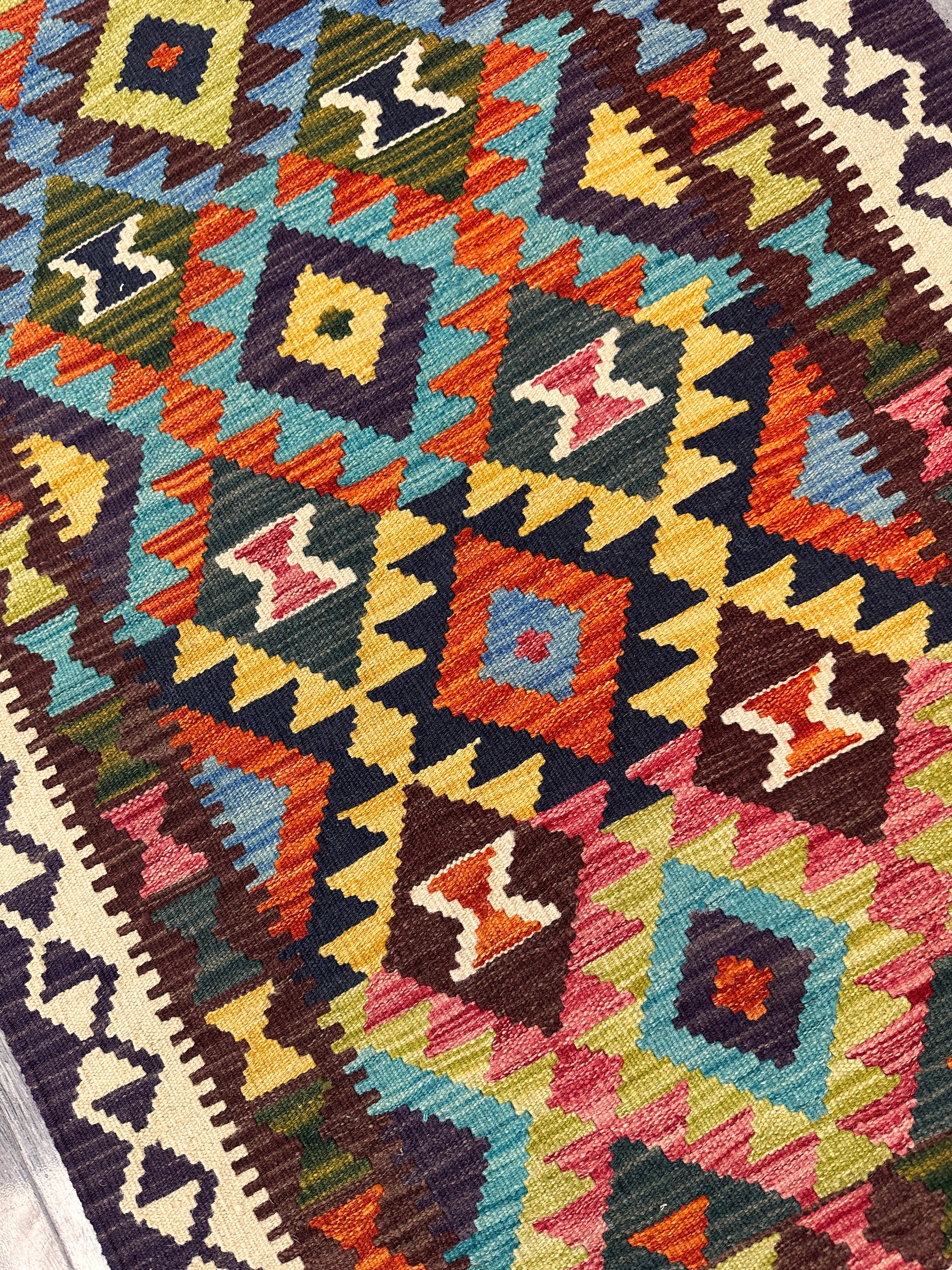 Afghani Kilim Rug – Hand-Woven Wool Tribal Flatweave – Reversible – 2'10" x 4'4" – New