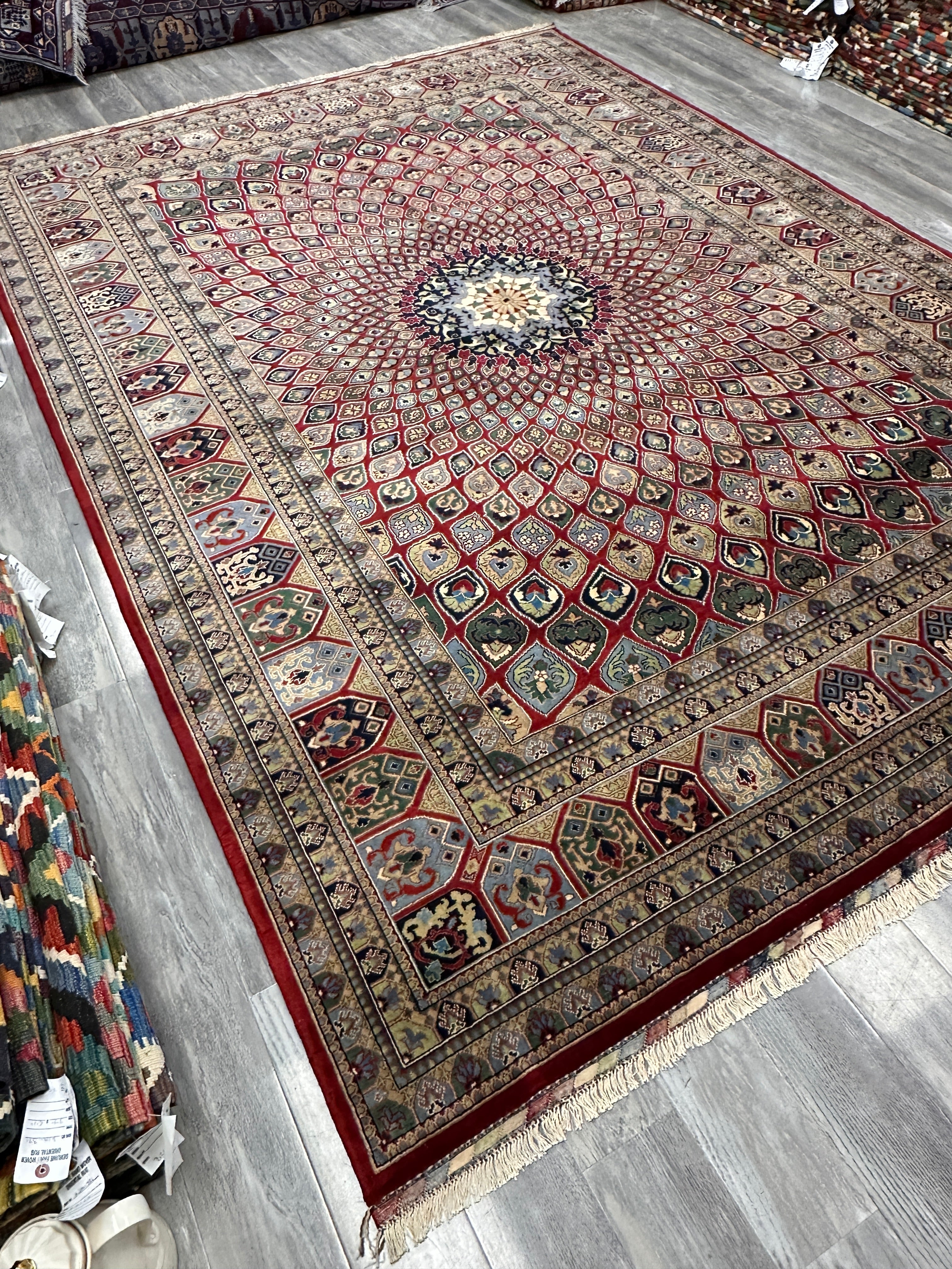 Hand-Knotted Afghani Parak Wool Rug | Dome Design | 8′ x 12′