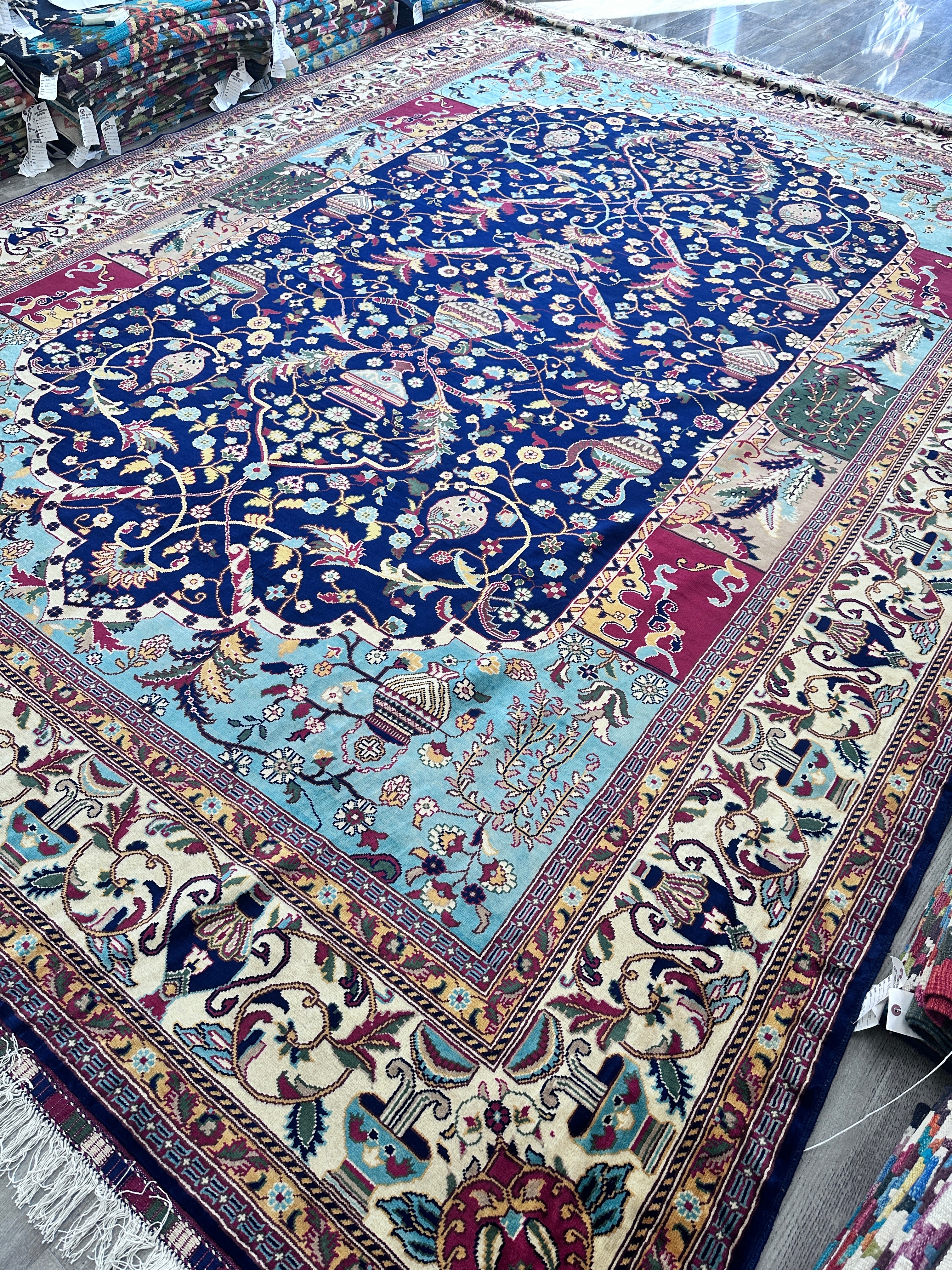 Hand-Knotted Afghani Vase Wool Rug – 10’0″  x  13’7″