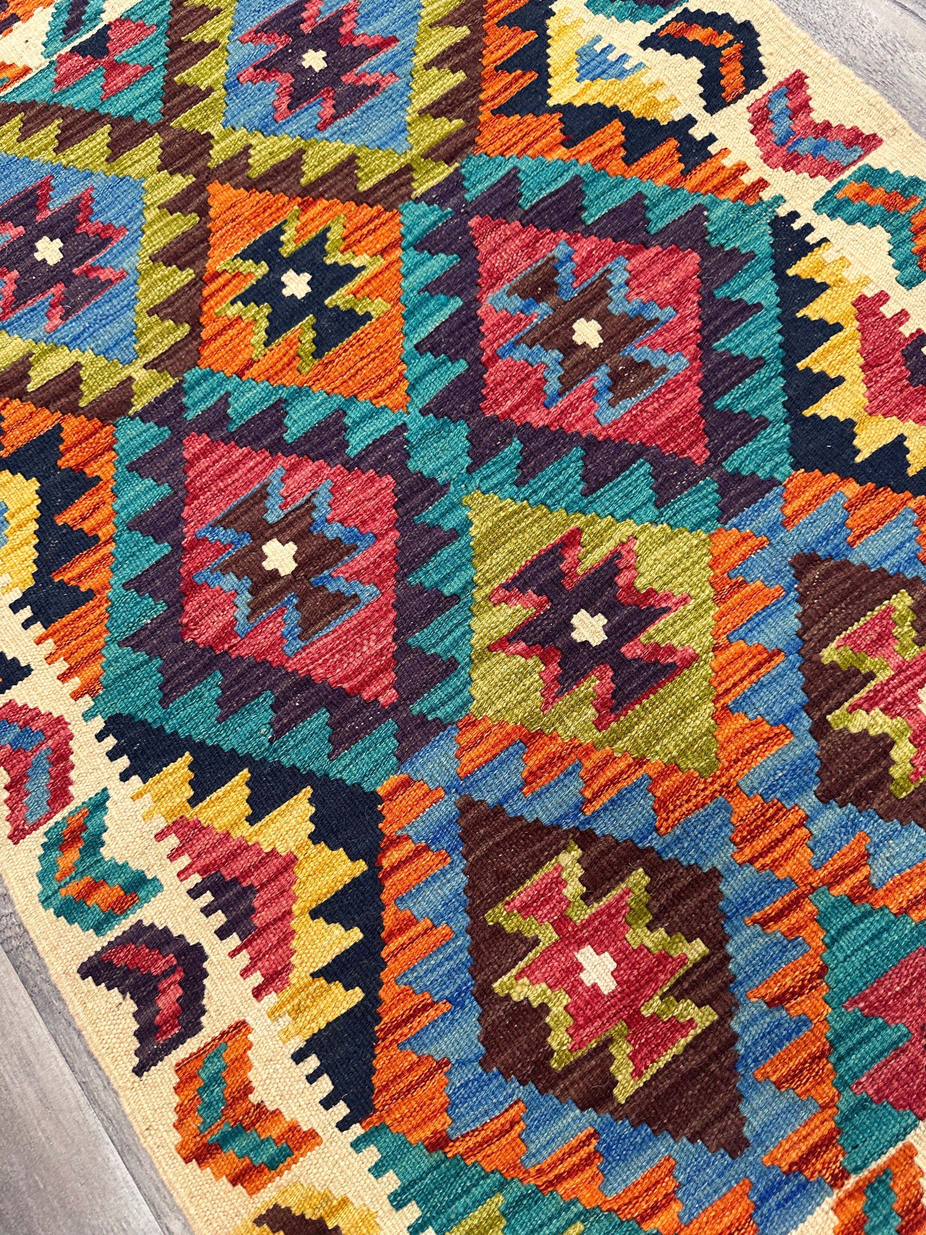 Hand-Woven Afghani Kilim Wool Rug 2'9" x 4'2" – Reversible Tribal Flatweave with Decorative Bound Fringe