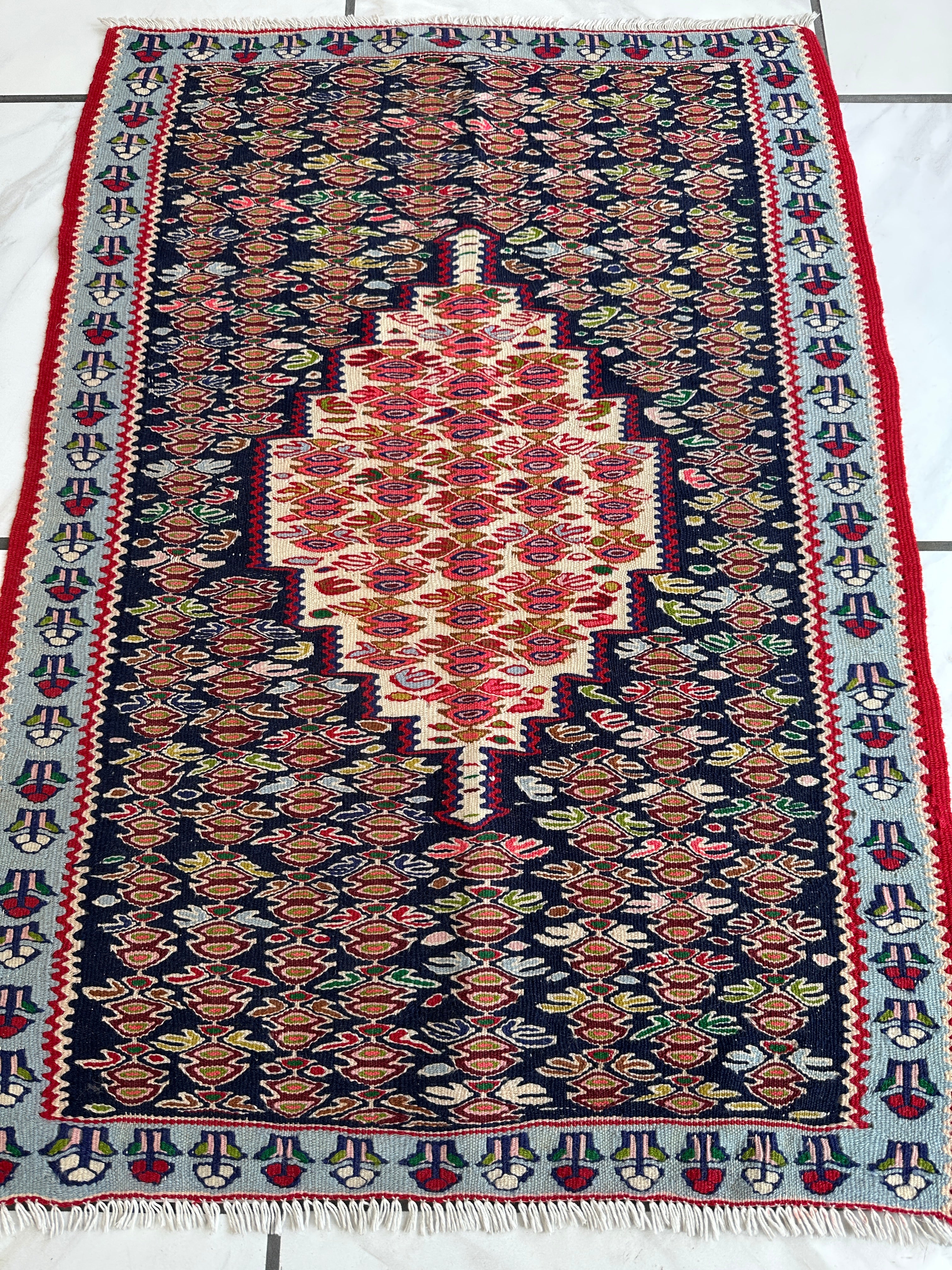 Exquisite Vintage Small Handmade Flatwooven Senneh Rug 2’2” x 3’4”