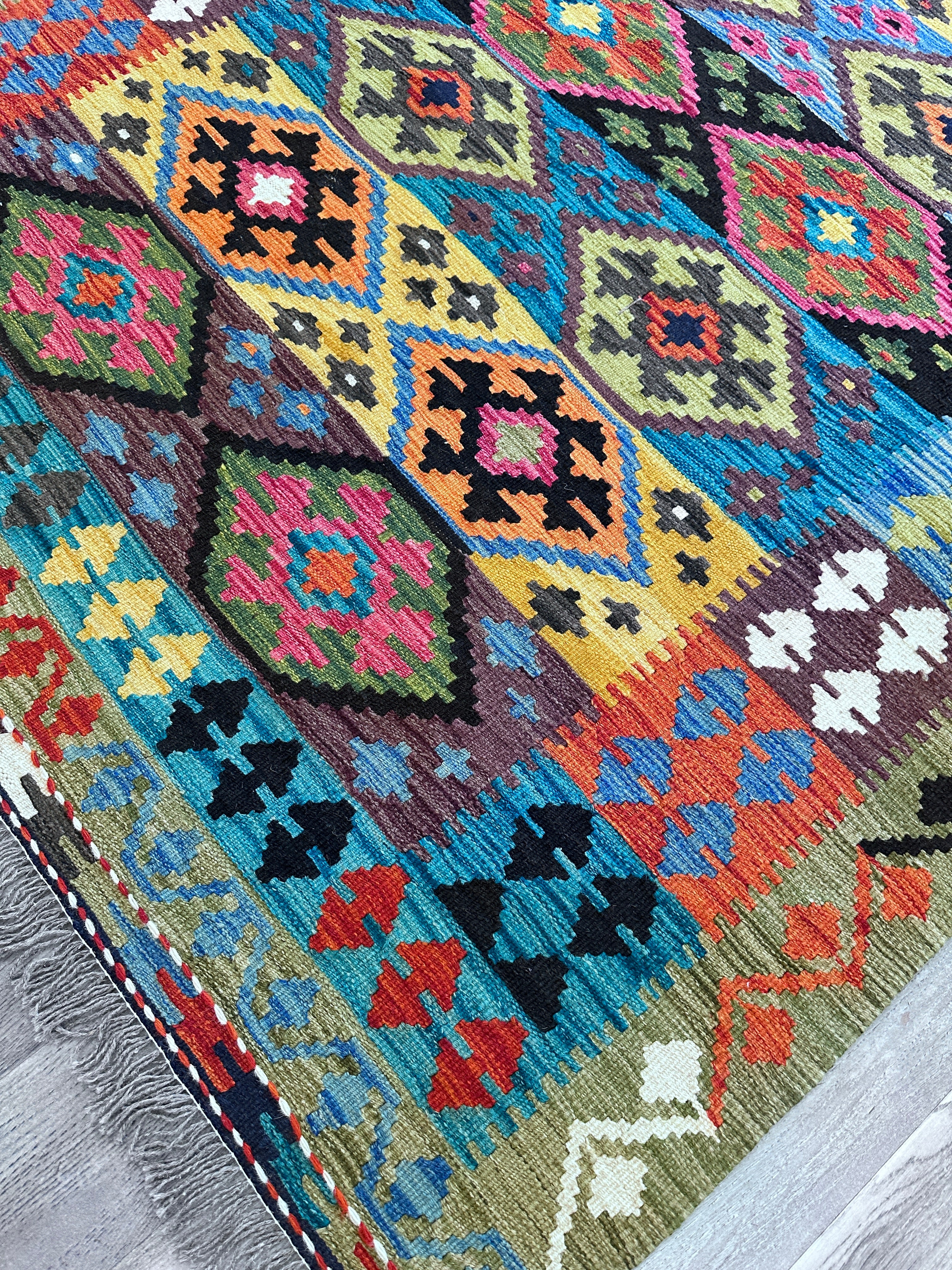 Hand-Woven Afghani Kilim Wool Rug 6'6" x 5'