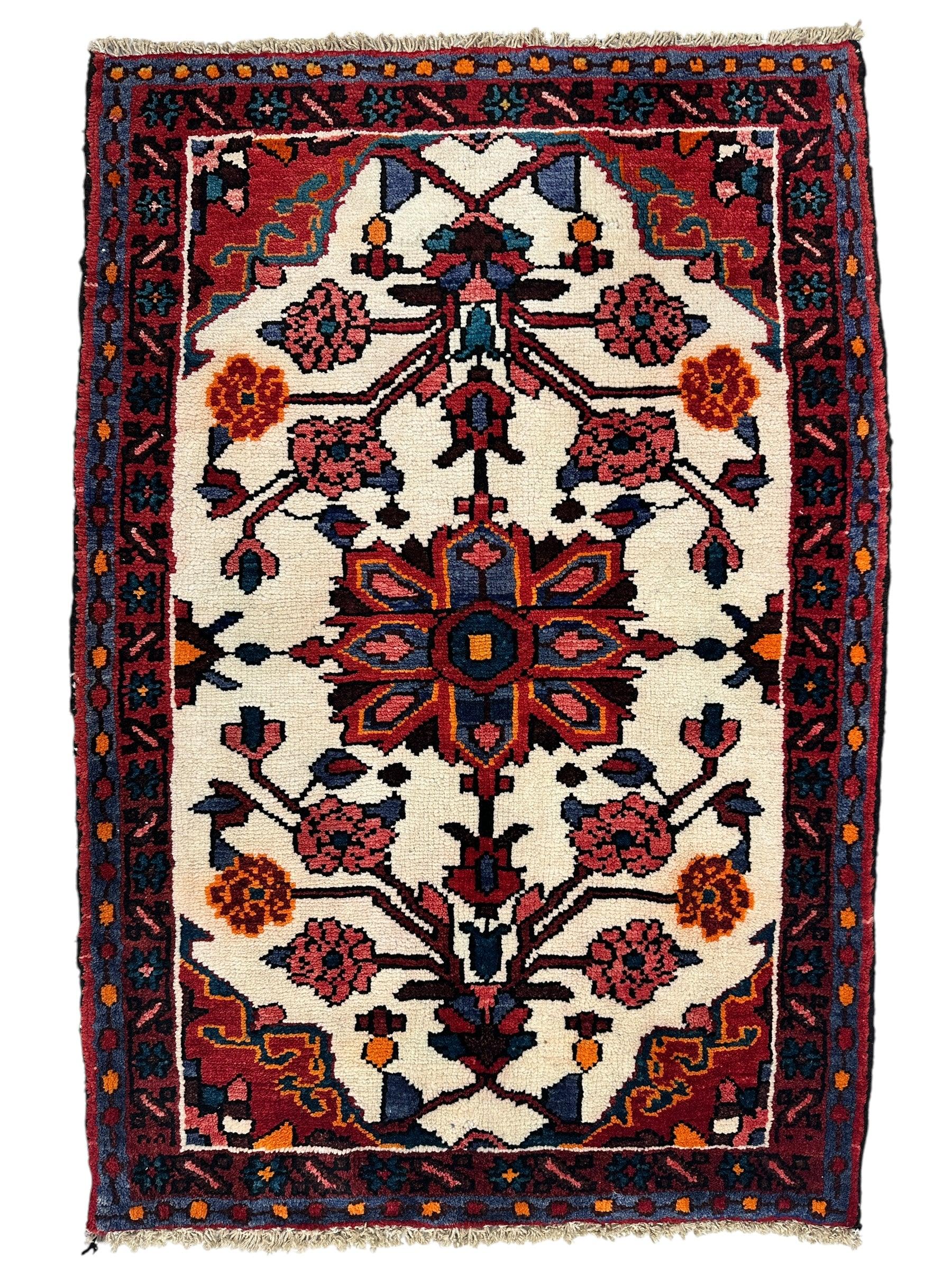 Small Vintage Persian Heriz Rug 27” x 40”