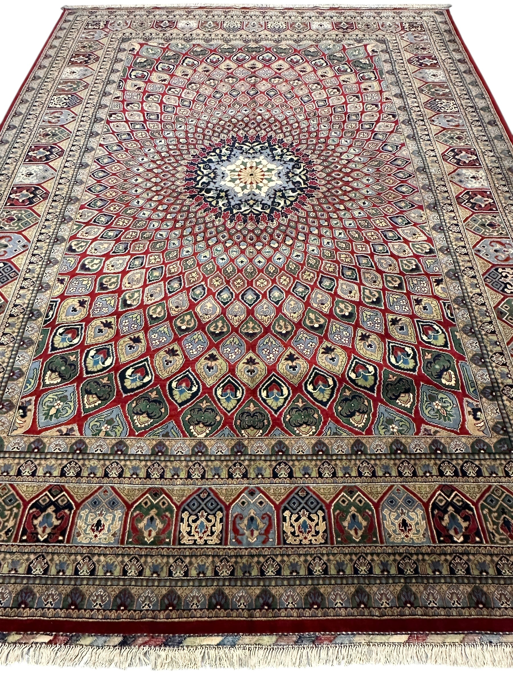Hand-Knotted Afghani Parak Wool Rug | Dome Design | 8′ x 12′