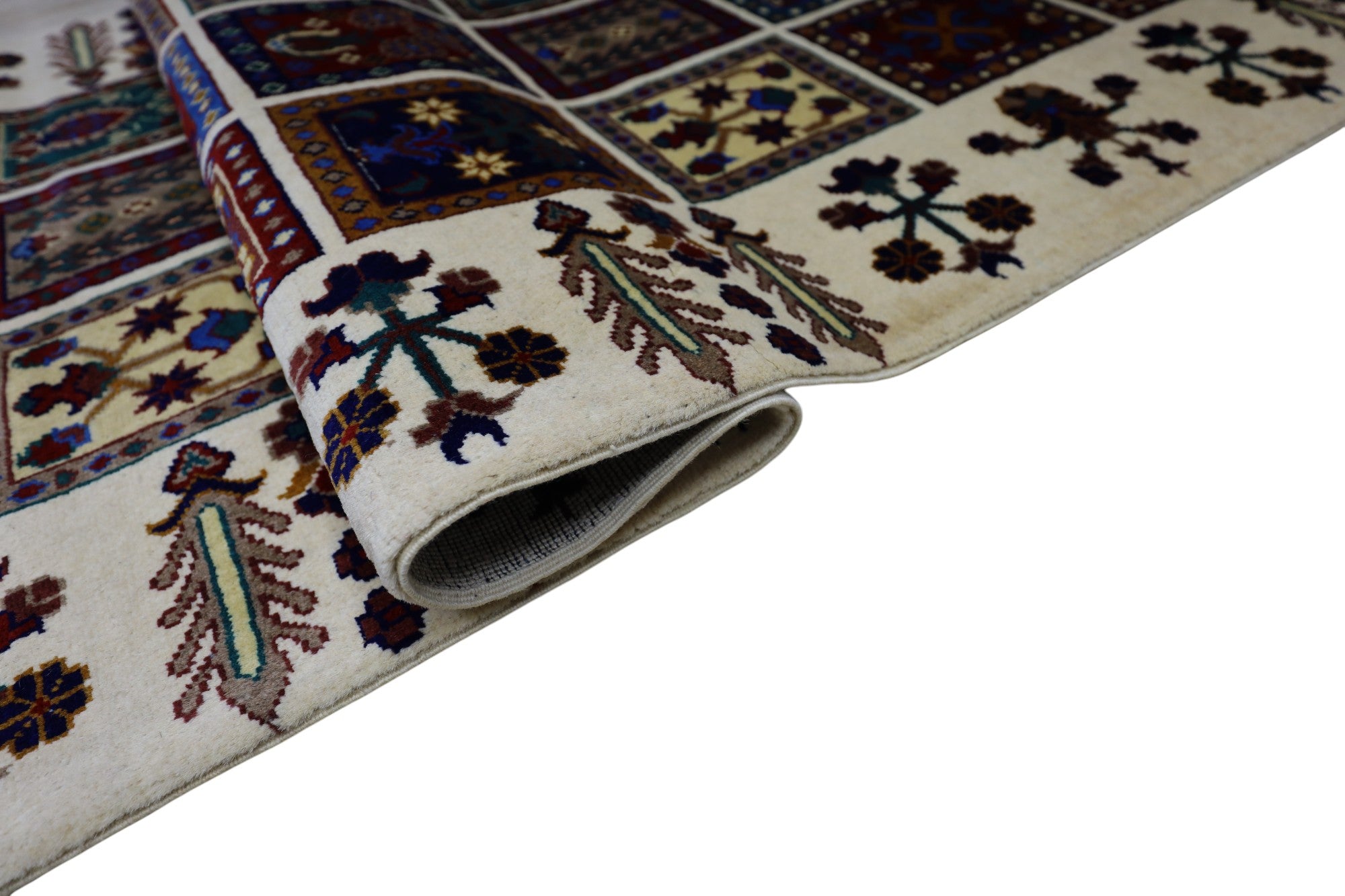 Hand-Knotted Afghani Bakhteiari Wool Rug – 3’0″  x  12’10″