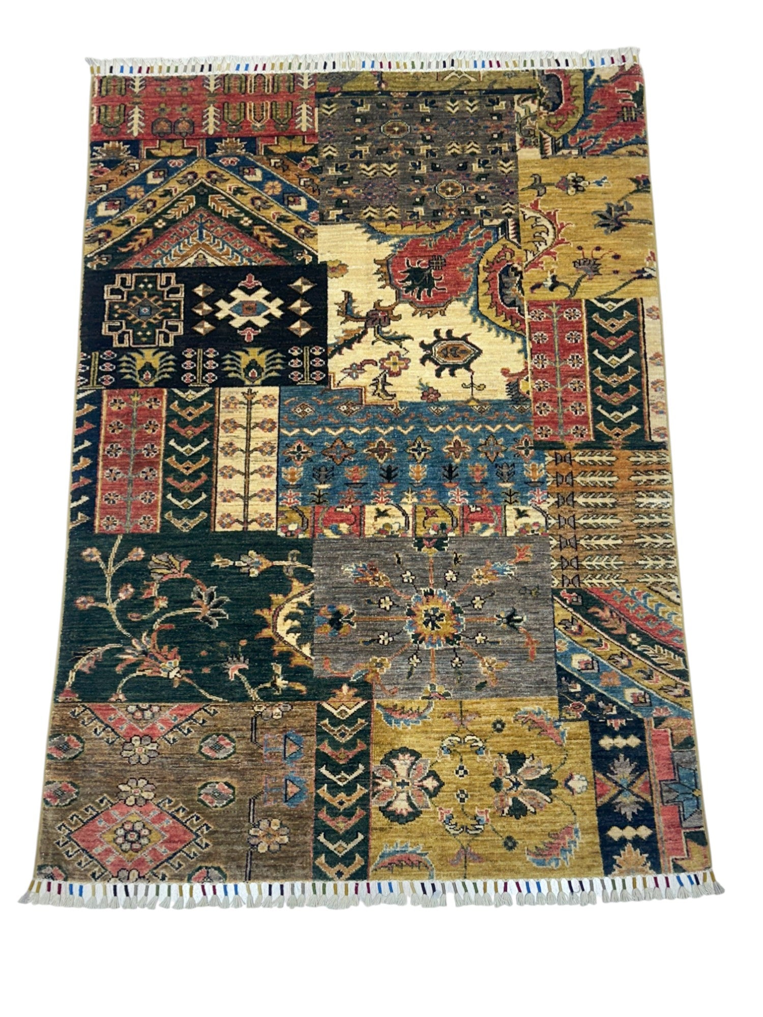 Hand-Knotted Afghani Laili-Majnon Wool Rug – 4’0″  x  5’7″