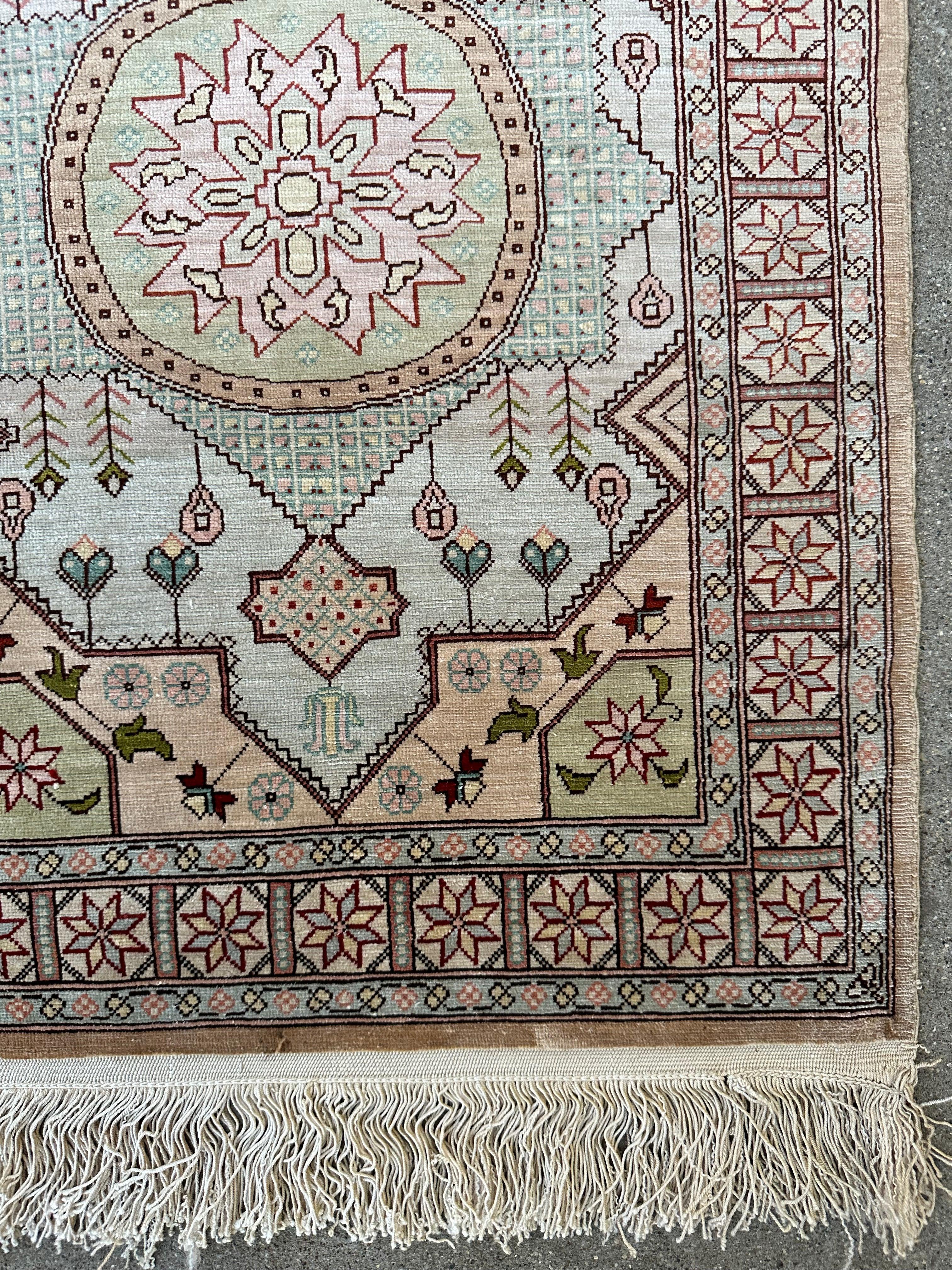 Elegant Small Mamluk Gul Persian Qom Silk Rug 17'' x 29''