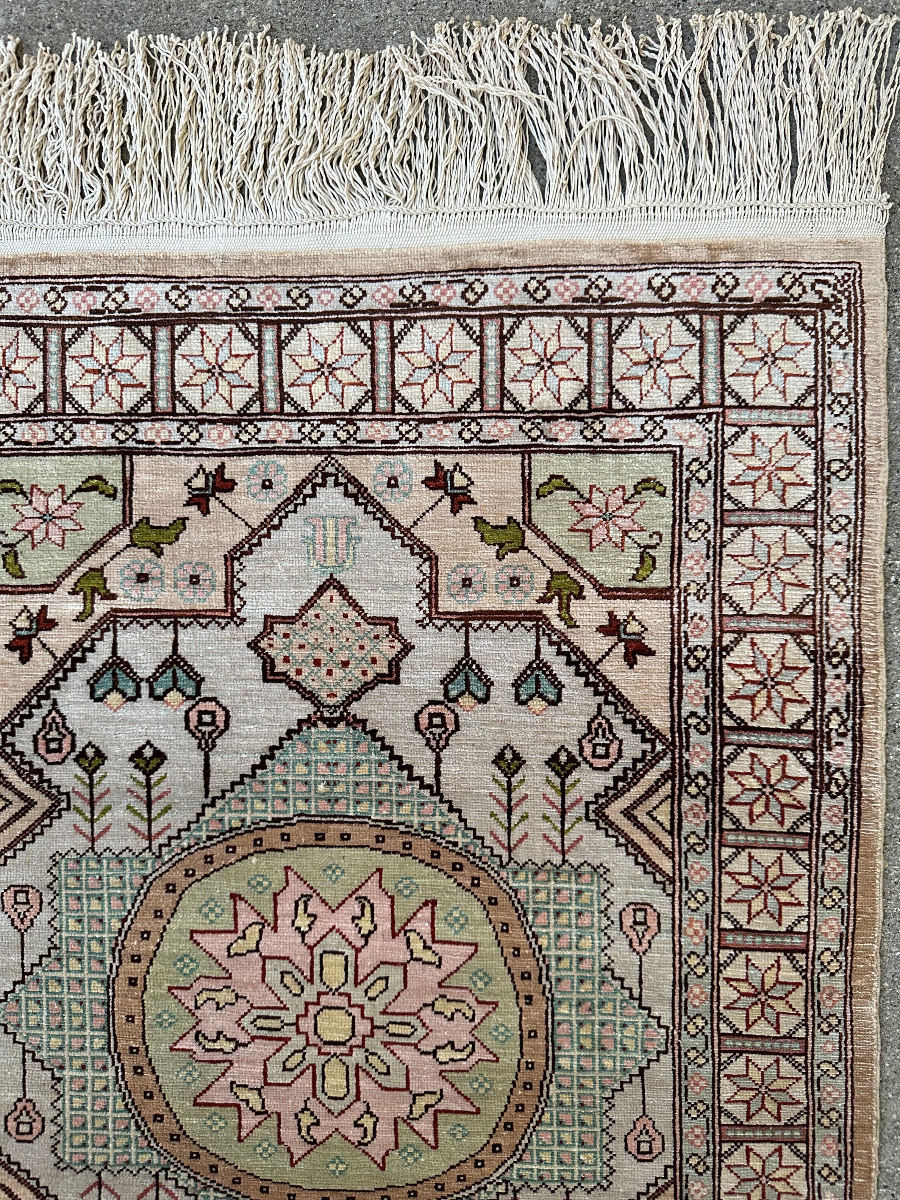 Elegant Small Mamluk Gul Persian Qom Silk Rug 17'' x 29''