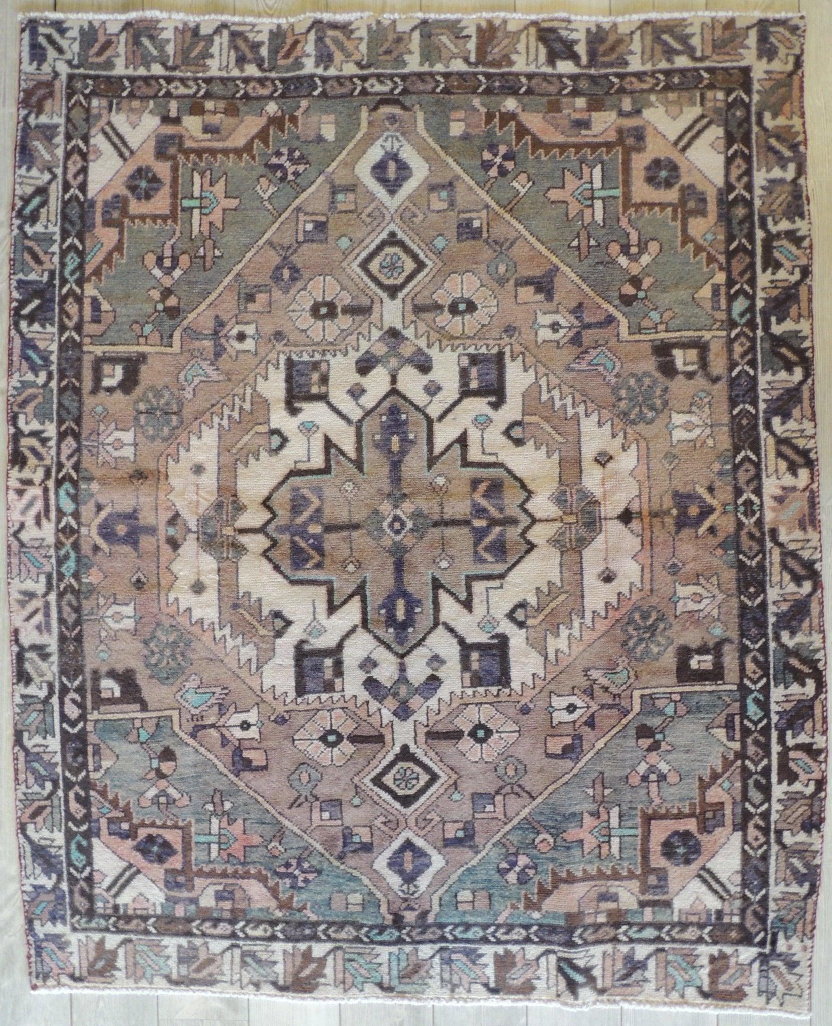 Gorgeous Vintage Handmade Bakhtiari Rug 5x6 Ft