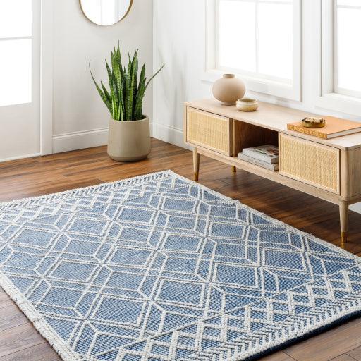 Surya Daffodil DFF-2302 27" x 45" Rug