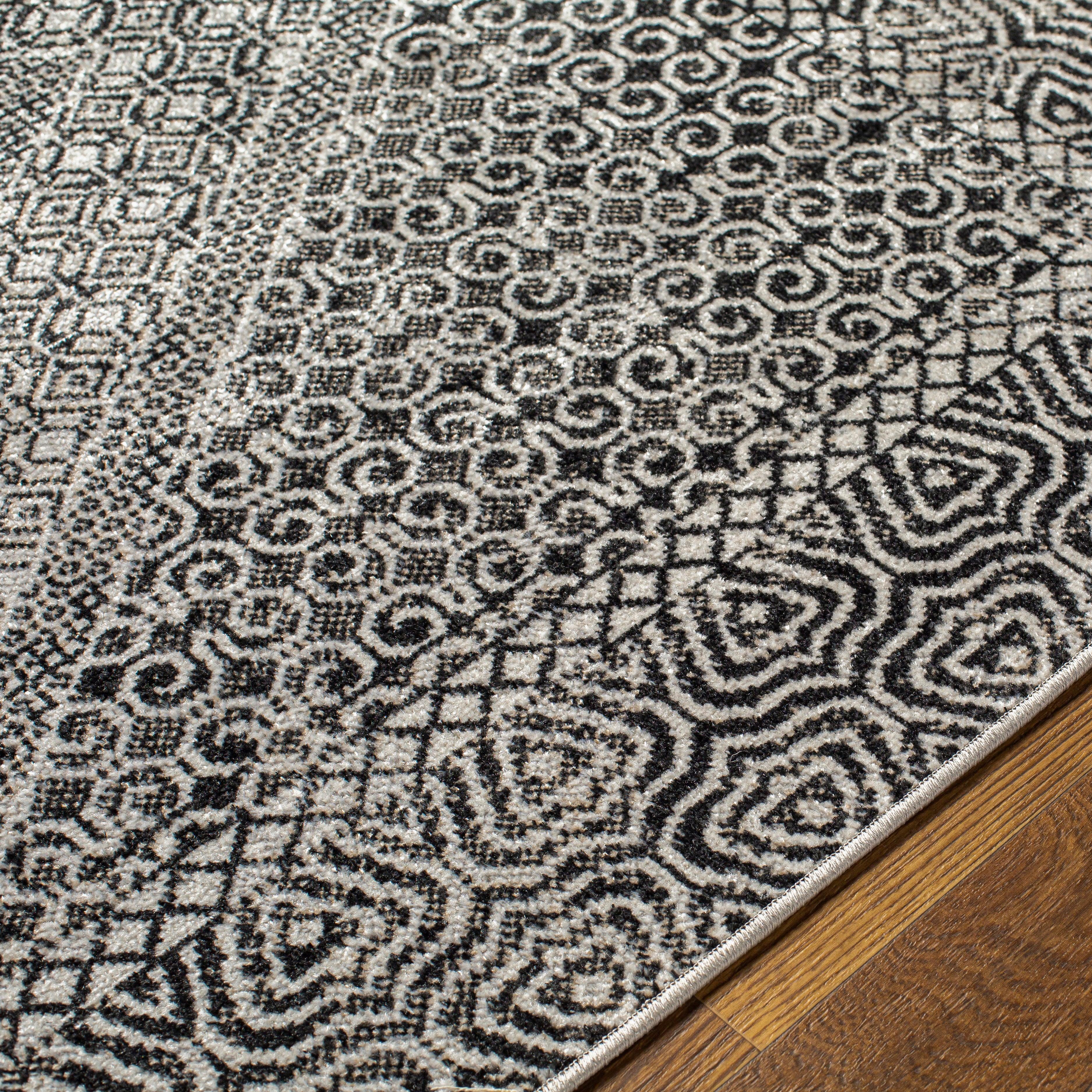 Surya Lavadora LVR-2341 6'7" Round Rug