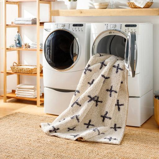 Surya Lykke LKK-2303 8'10" x 11'9" Rug