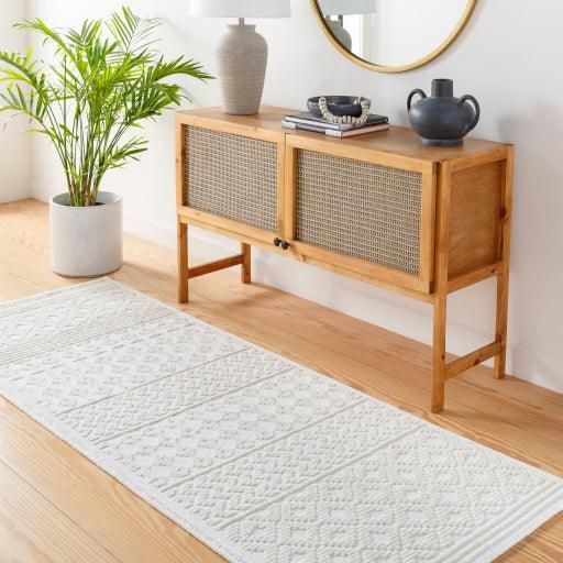 Surya Lyna LYA-2309 2'7" x 7'2" Rug