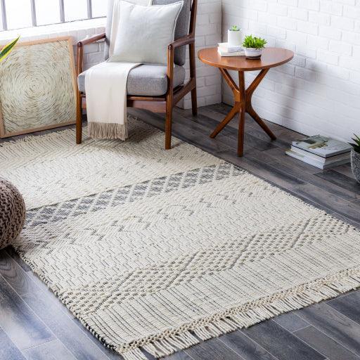 Surya Saint Clair SIC-2302 5' x 7'6" Rug